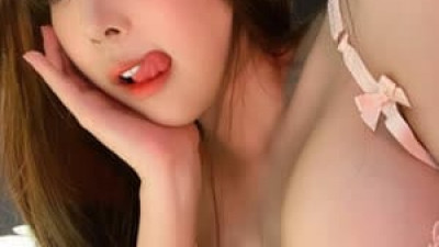 쿨섹시녀  혀 내밀고 있는 강인경 큰 가슴