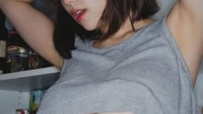깔쌈한 시노자키 아이, 바바 후미카 언더붑 밑가슴 노출