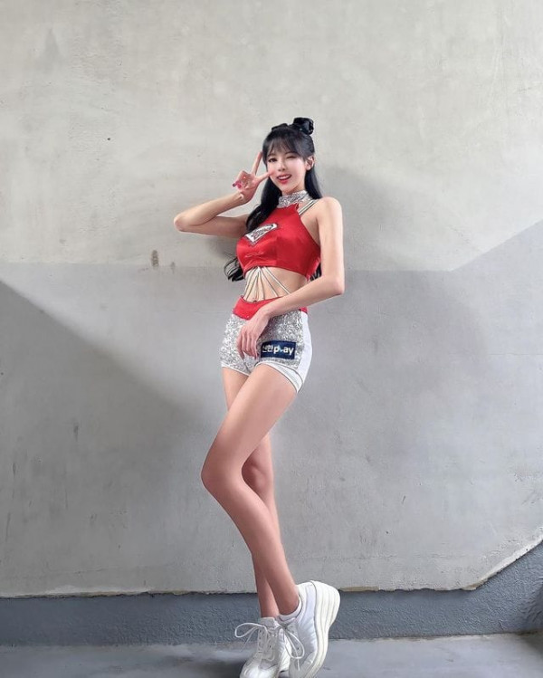 야사걸  치어리더 차영현 화이트 비키니 몸매
