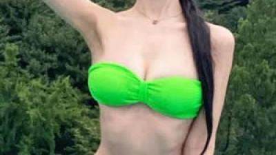 코피터짐 주의  레이싱 모델 반지희 형광 튜브탑 비키니