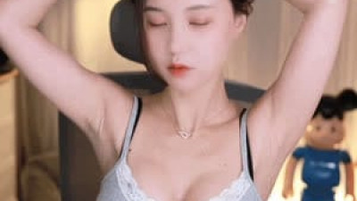 꼴릿주의   머리 묶는 BJ 화정 겨드랑이 가슴골