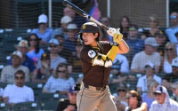 송성문, 시범경기 나흘 만에 첫 안타→출루율 4할 폭발…MLB 적응 신호탄